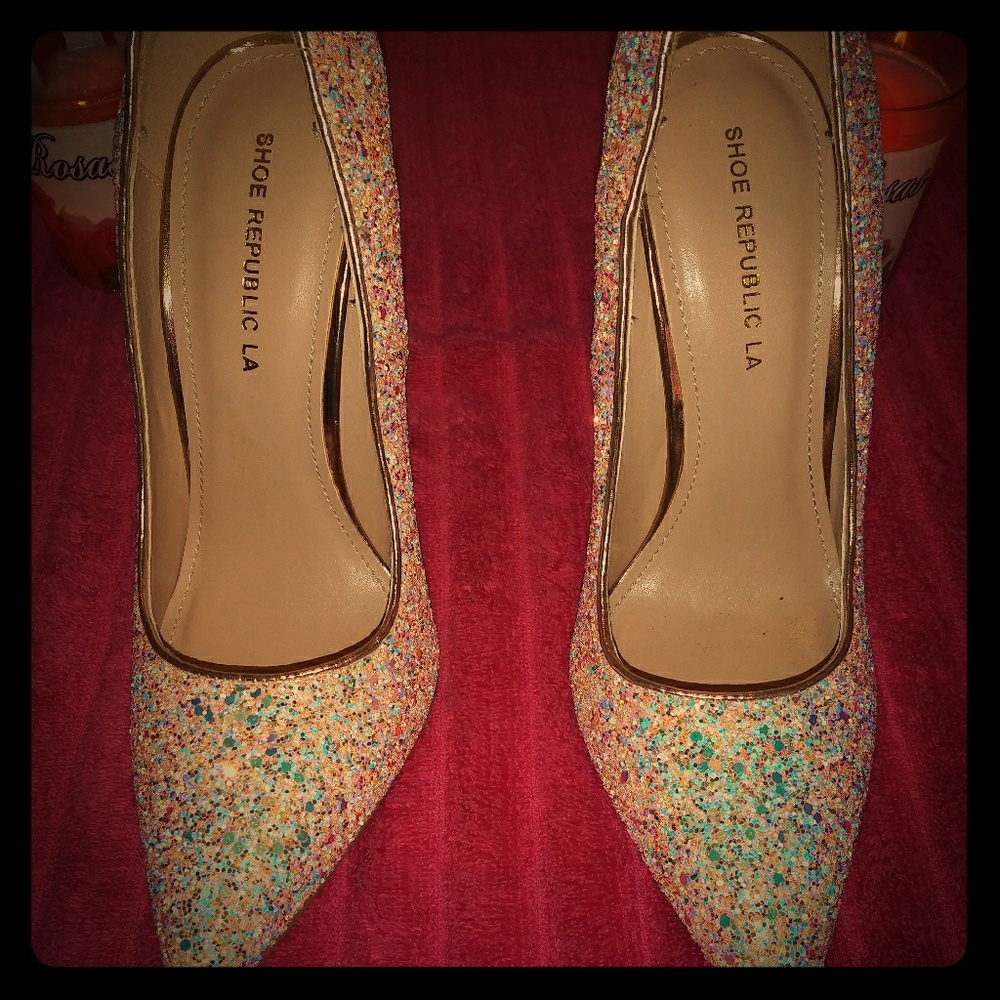 Heels. Different colors  only worn once